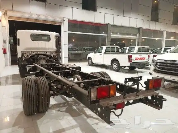 عرض ايسوزو دينا 5طن شاص طويل وقصير ياباني 2023 12