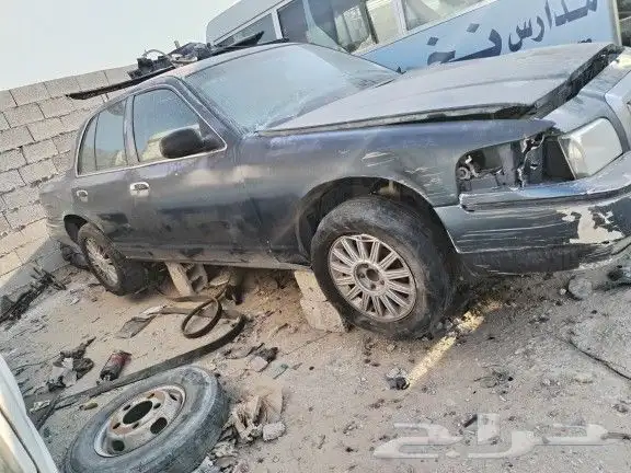 ماركيز 2010 تشليح قطع غيار 1