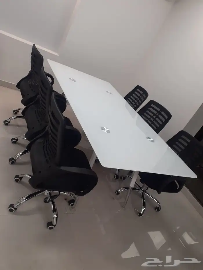 طاولات اجتماعات عروض 0