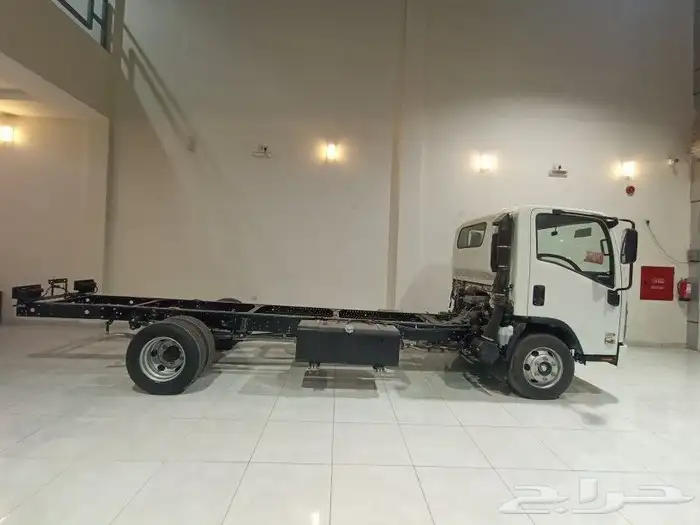 عرض ايسوزو دينا 5طن شاص طويل وقصير ياباني 2023 2