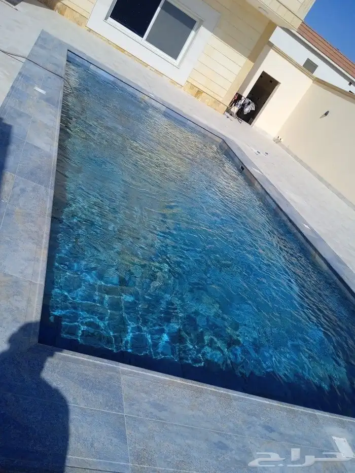 فني صيانه وتعقيم مسابح في جده 1