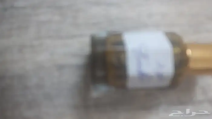 ادهان عود صافيه وخشب عود وورد وعنبر ومسك وياسمين 8