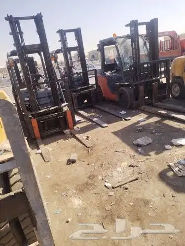 رافعه شوكية وكرينات بجميع انواعها وأحجامها للايجار 3