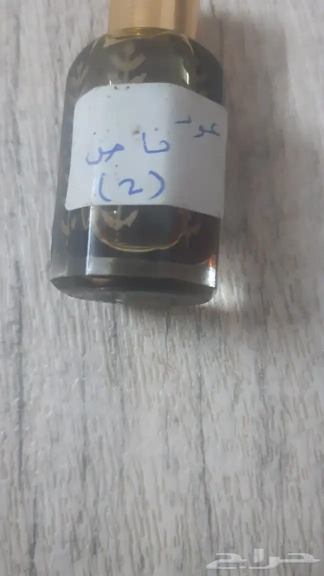 ادهان عود صافيه وخشب عود وورد وعنبر ومسك وياسمين 7