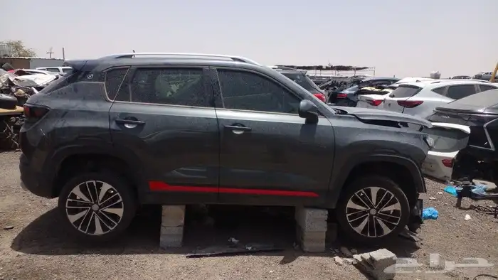 لوفر لكم قطع غيار سيارات مستعملة صيني وفرد تشليح 0