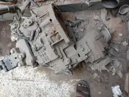 audi a6 2016 فقط مكينة و جير بكس 0