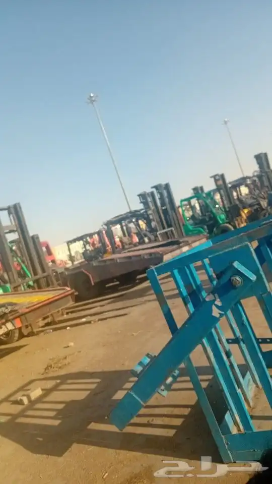 تأجير روافع شوكيه يومي شهري جميع احجمها 9