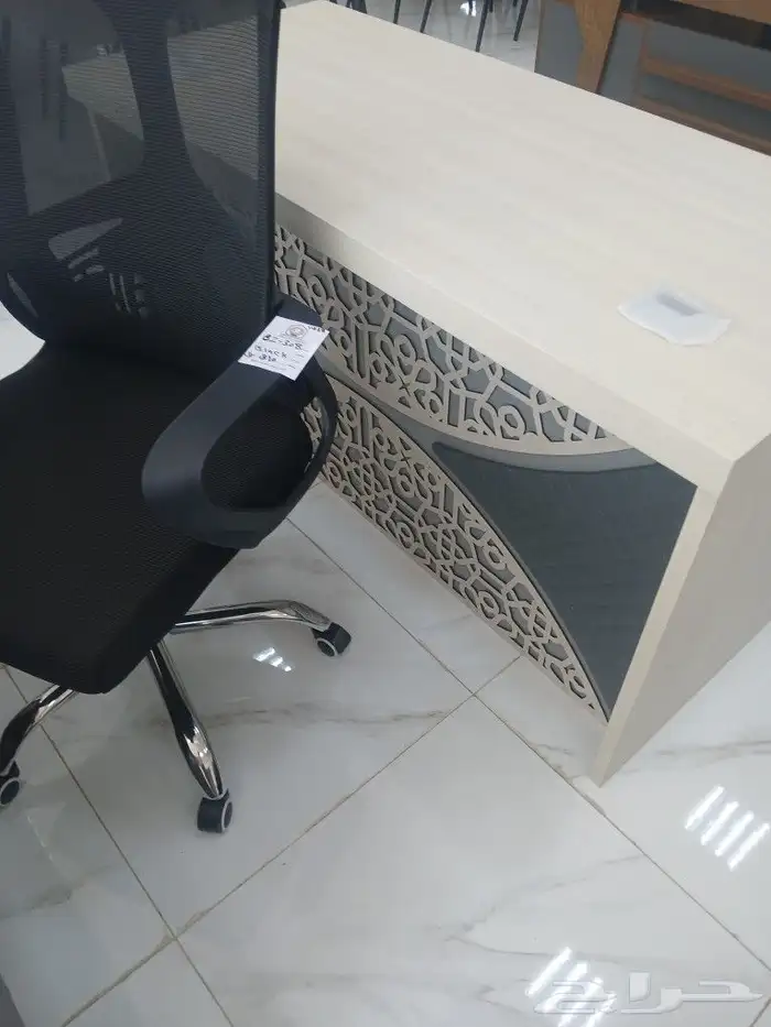 مكاتب موديلات جديده بمقاصات مختلفه 16