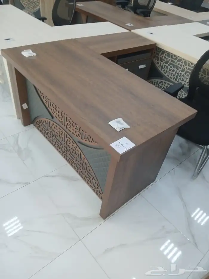مكاتب موديلات جديده بمقاصات مختلفه 8