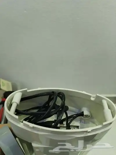 كشاف (لمبات) كبير للبيع 50ريال 3
