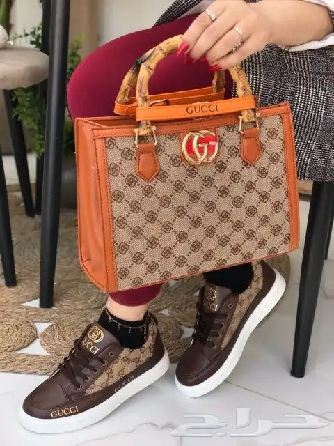 هداياء بكل رجالي ونسائي درجه اولى طبق الأصل وتساب 46