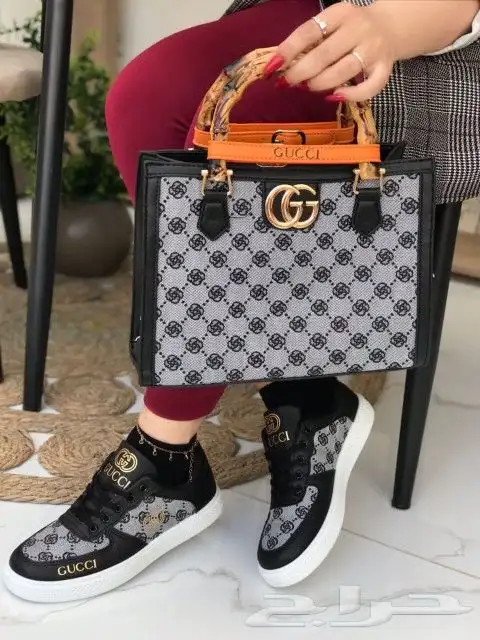 هداياء بكل رجالي ونسائي درجه اولى طبق الأصل وتساب 32