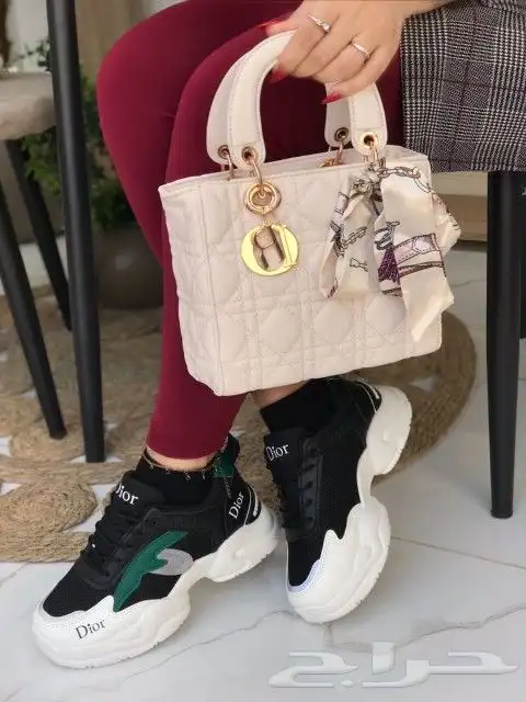 هداياء بكل رجالي ونسائي درجه اولى طبق الأصل وتساب 31