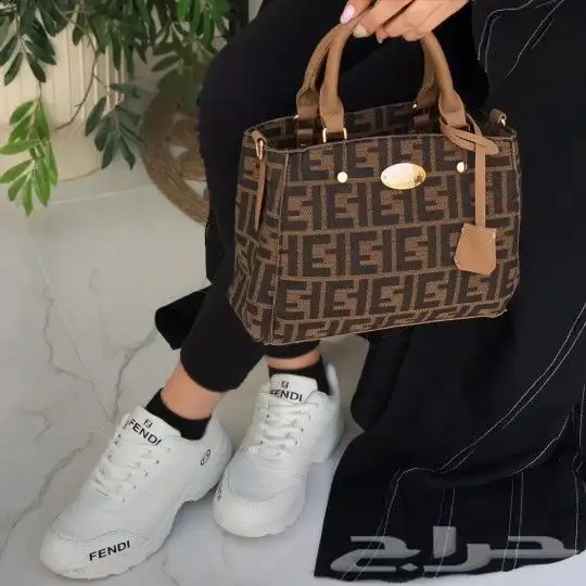 هداياء بكل رجالي ونسائي درجه اولى طبق الأصل وتساب 45