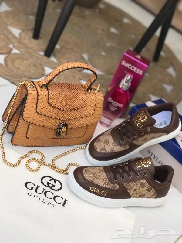 هداياء بكل رجالي ونسائي درجه اولى طبق الأصل وتساب 30