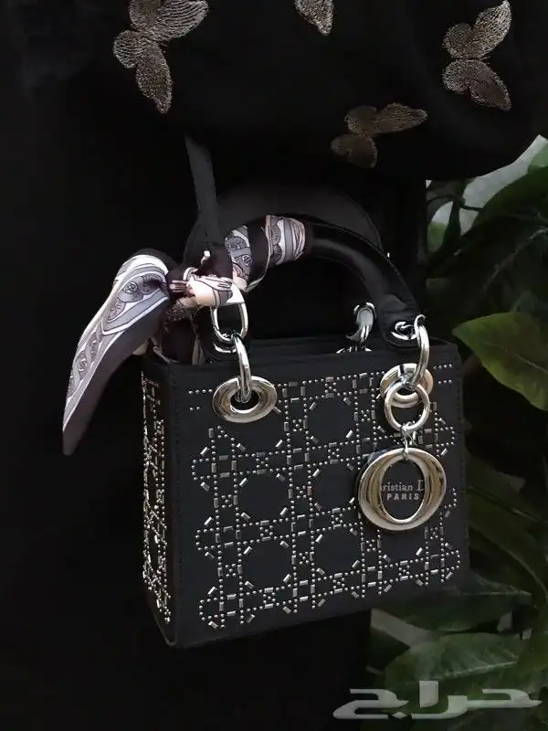 هداياء بكل رجالي ونسائي درجه اولى طبق الأصل وتساب 13