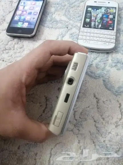 اول جوال ايفون و نوكيا n95 وبلاك بيري Q10 مخزنه 8