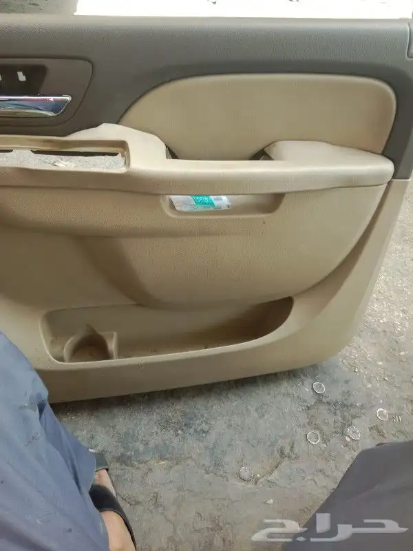 إصلاح أبواب جمس يوكن وتاهو تكتيم اصواط الديكورات 4