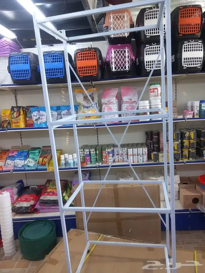 يوجد شوفان حبه ممتازه ويوجد اقفاص مطير مقاس 1متر في77 3