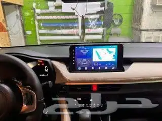 شاشه يارس 2024اندويد وابل كاربلاي 4