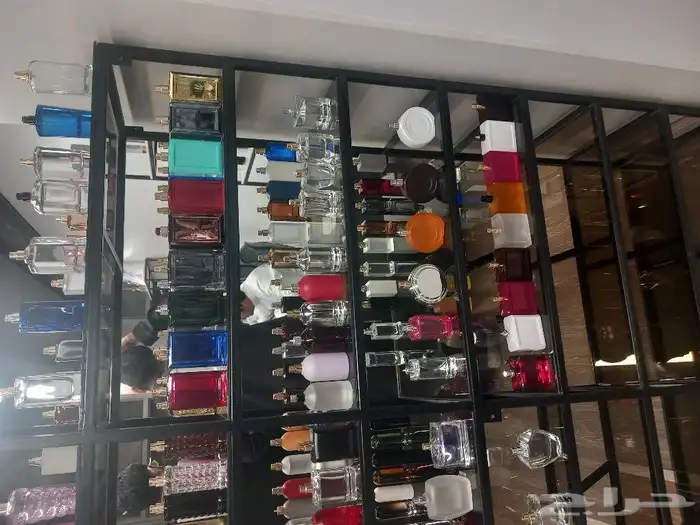 مصنع للعطور والبخور والتجميل 0
