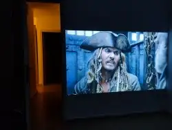 بروجكتر مناسب للجلسات الخارجية والمعلمين 4