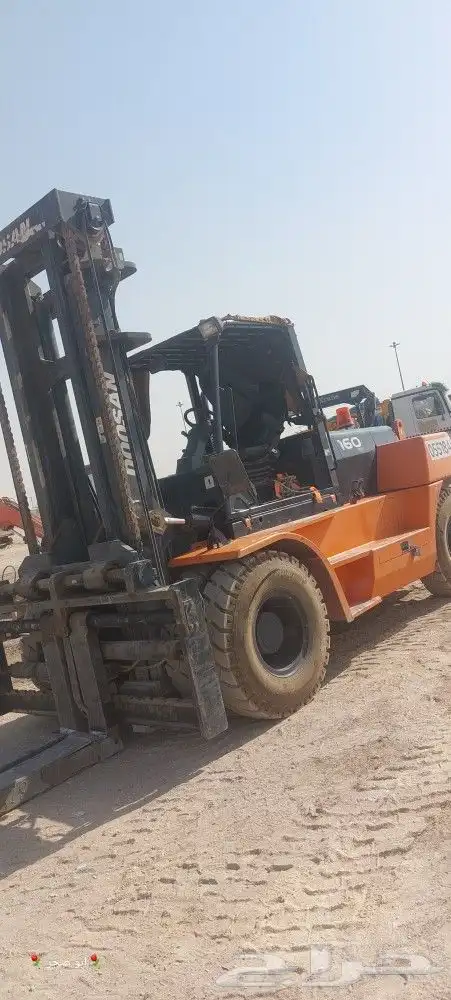 رافعة تلسكوبية للايجار 4
