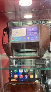شاشات سيارات بنضام الاندرويد والايفون 8