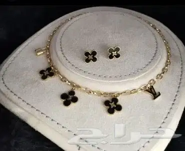 أطقم ماركات مطليه ذهب عيار 21 بسعر 150 ريال 15