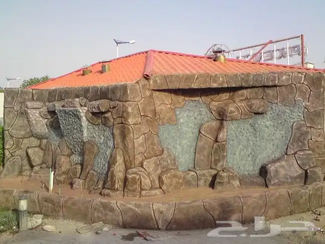 نحت نوافير وشلالات بخامات مختلف وأشكال مختلفة 0