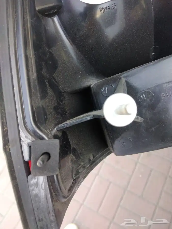 اصطب خلفي يمين ماركيز 4