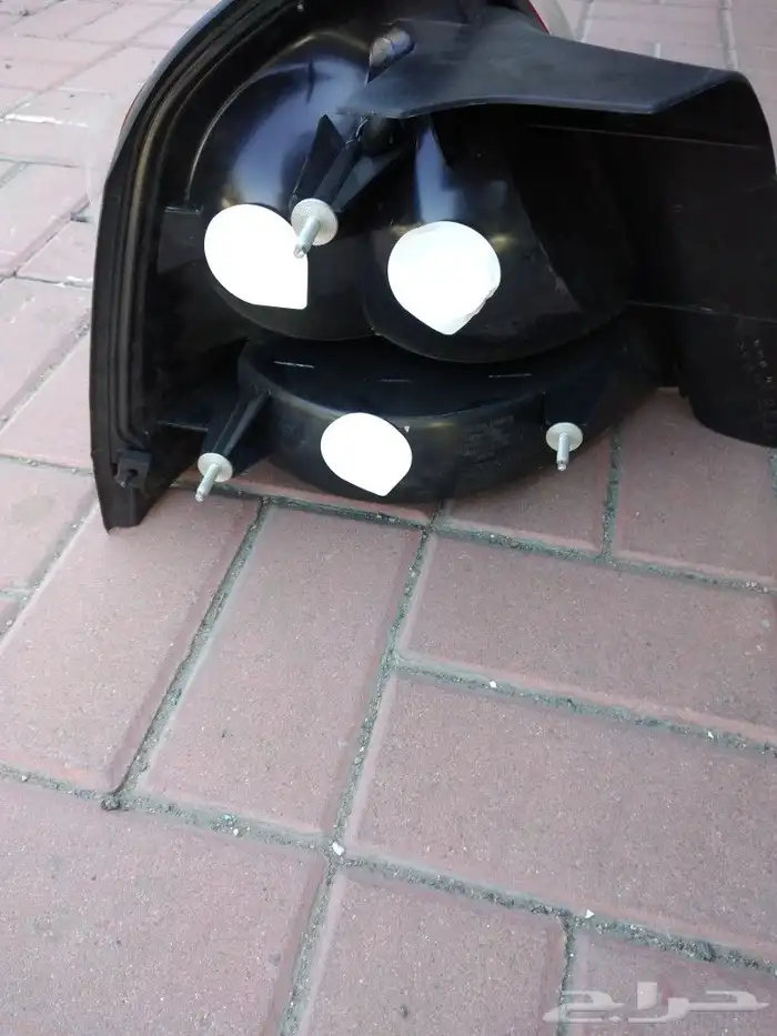 اصطب خلفي يمين ماركيز 2