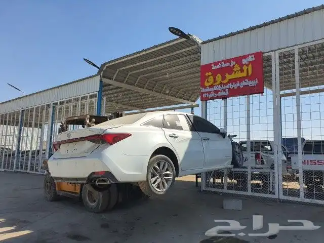 تويوتا افالون مصدوم 2021قطع غيار 4