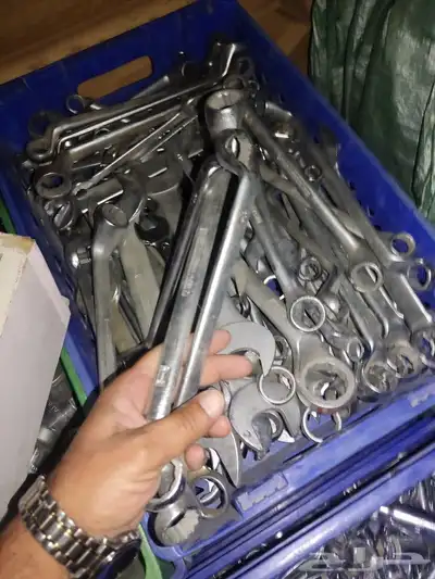 للبيع رفوف عدد بلاستيك ومفكات وحبات 8