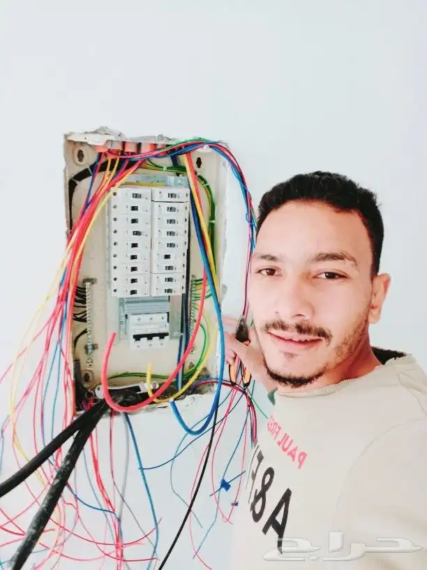 كهربائي الطائف وكل أعمل الصيانه ولديه سيارة 7
