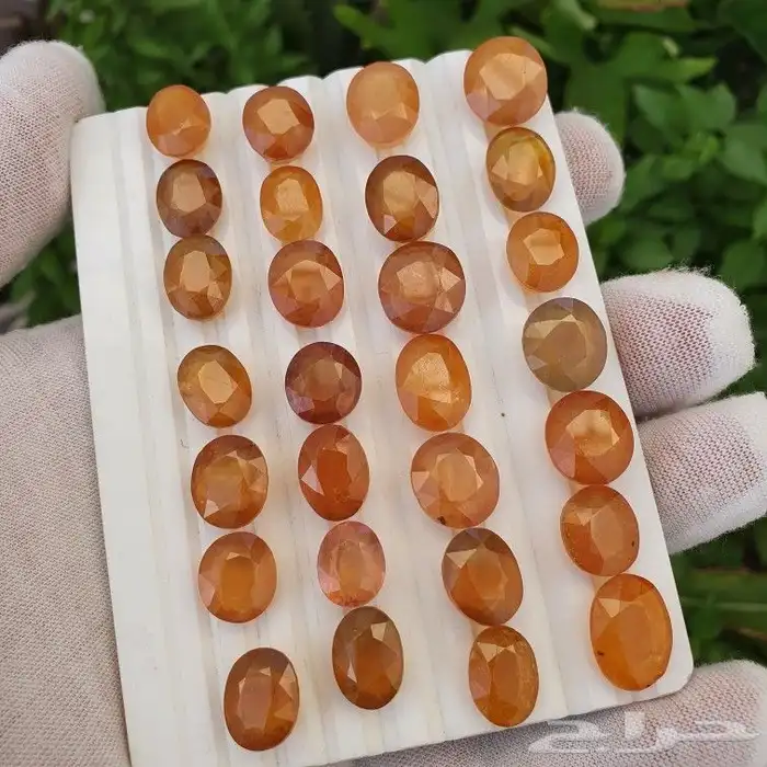 الاحجار الكريمة ياقوت زفير ياقوت اصفر ياقوت احمر 13