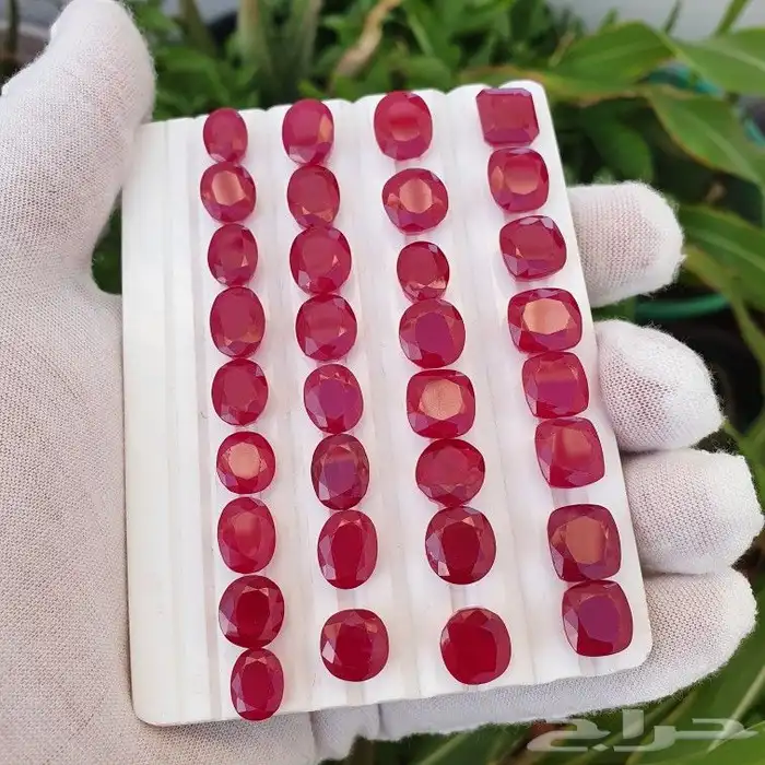 الاحجار الكريمة ياقوت زفير ياقوت اصفر ياقوت احمر 0