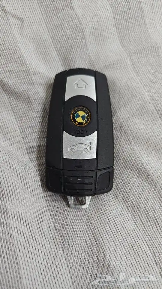 جوال على شكل ريموت BMW 2