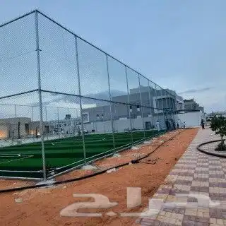 نقوم بتركيب الشبوك المجلفنه وسياج الأمني ولامزارع وملاعب 2