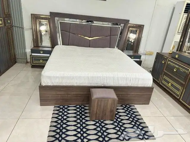 غرفه نوم راقيه وعصريه 0