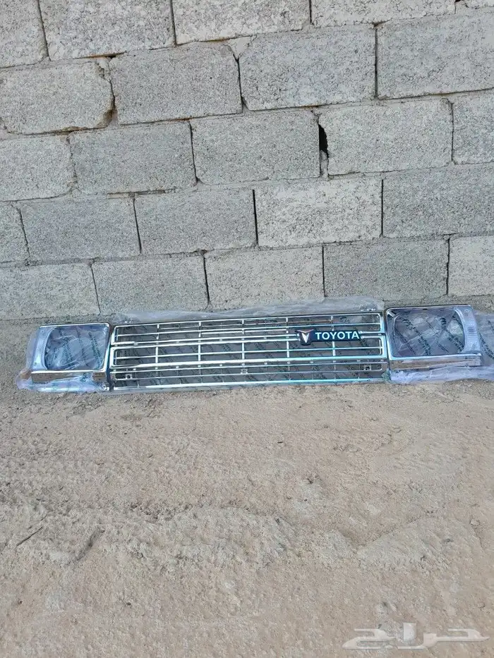 هايلكس 82_83 1