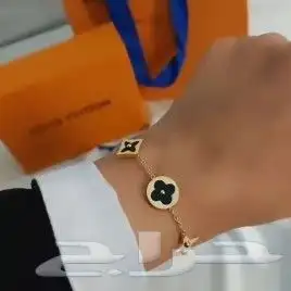 اساور ماركات مطليه ذهب عيار 21 بسعر 99 ريال 18