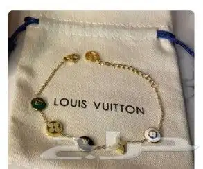 اساور ماركات مطليه ذهب عيار 21 بسعر 99 ريال 15