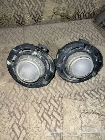 قطع كرايزلر شبك وكشافات وزيق صدام اصلي 3