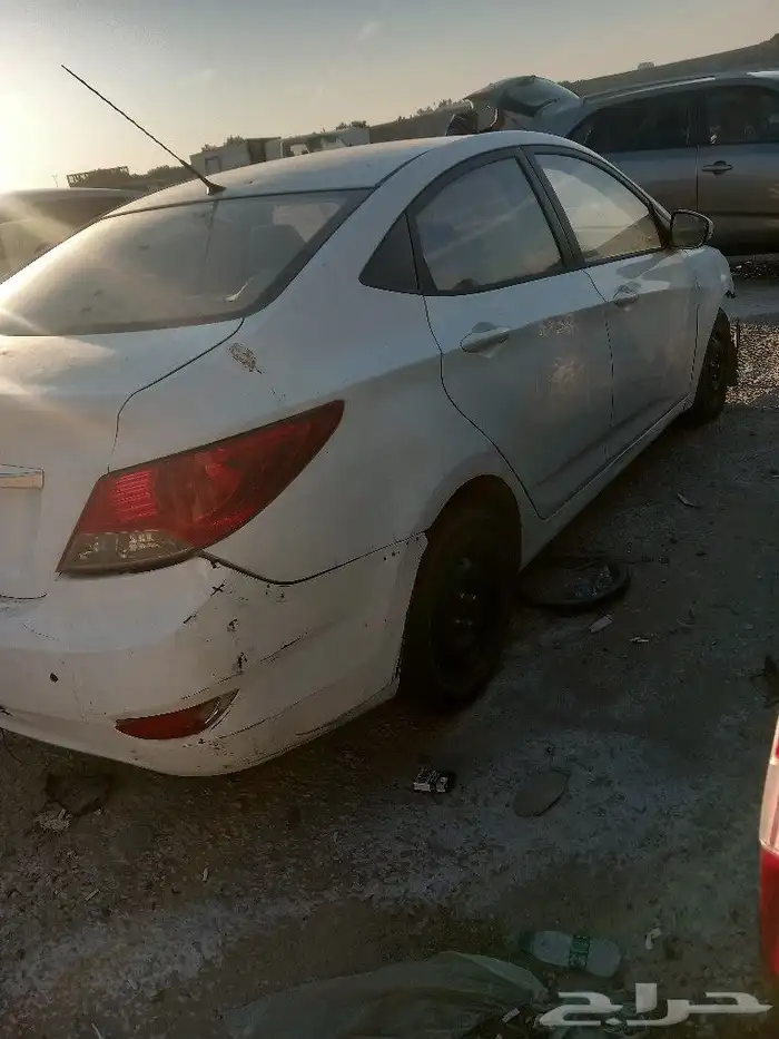 هونداي اكسنت 2015 تشليح قطع غيار فقط 3