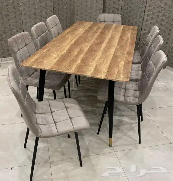 طاولات خشب جديده بلكرتون 1