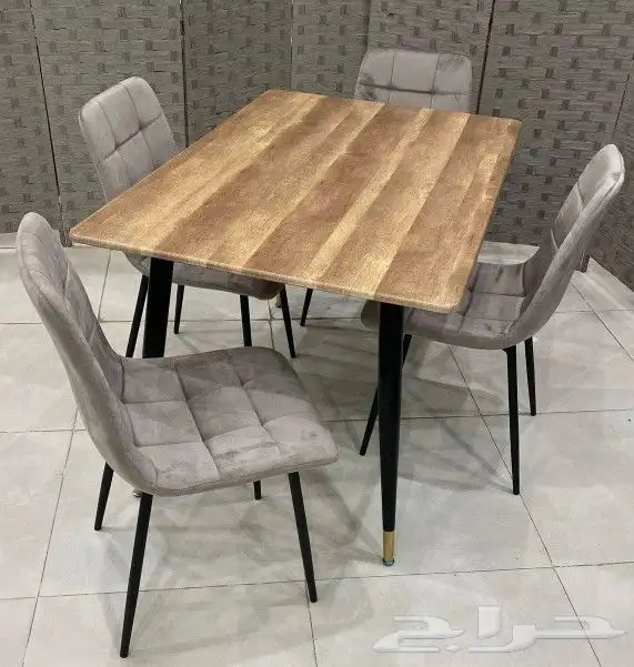 طاولات خشب جديده بلكرتون 3