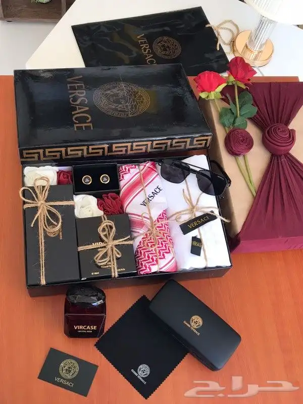 هدايا رجاليه فاخره اشمغه واقمشه ماركه 3