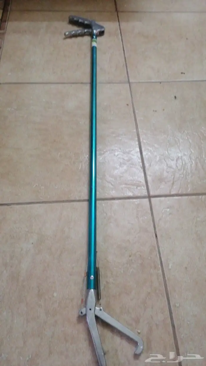 عصا مسك ثعابين 1