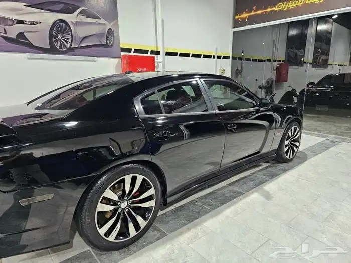 عالم الفن لزينة السيارات 0